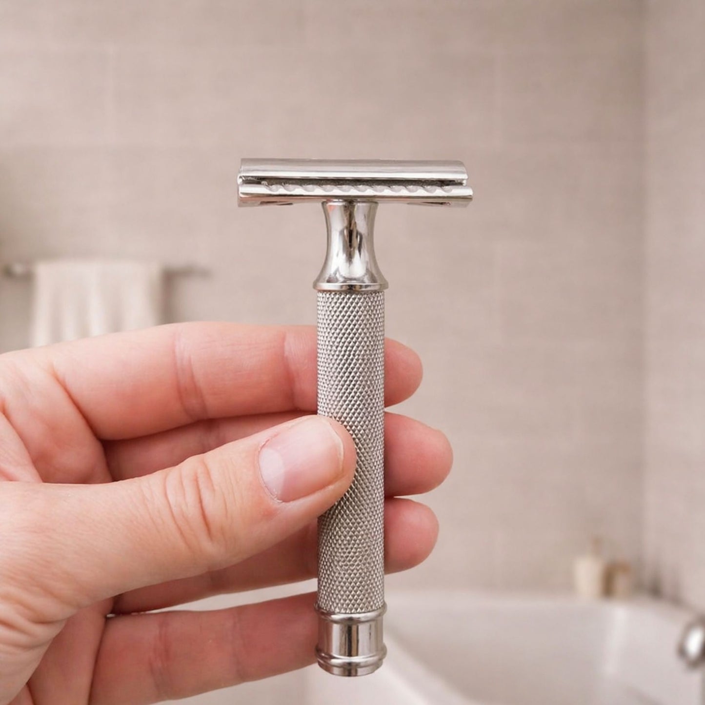 Reusable Stainless Steel Razor and 5 x blades